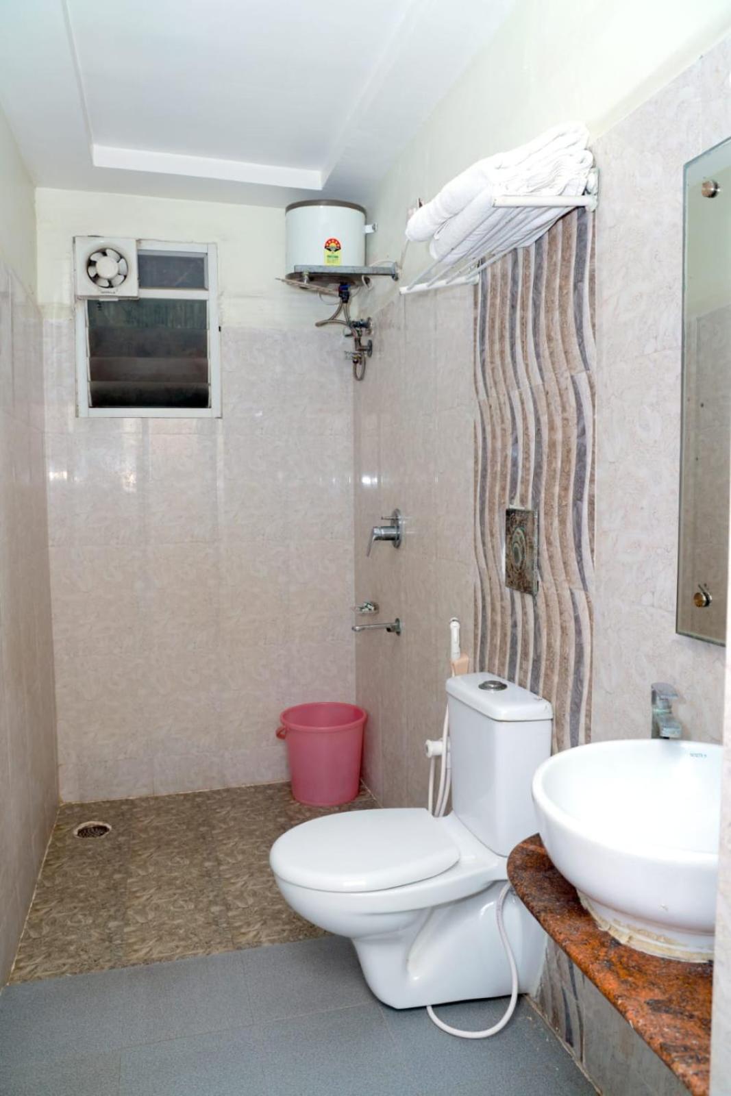 Hotel Way Inn Grand Tirupati Exteriér fotografie