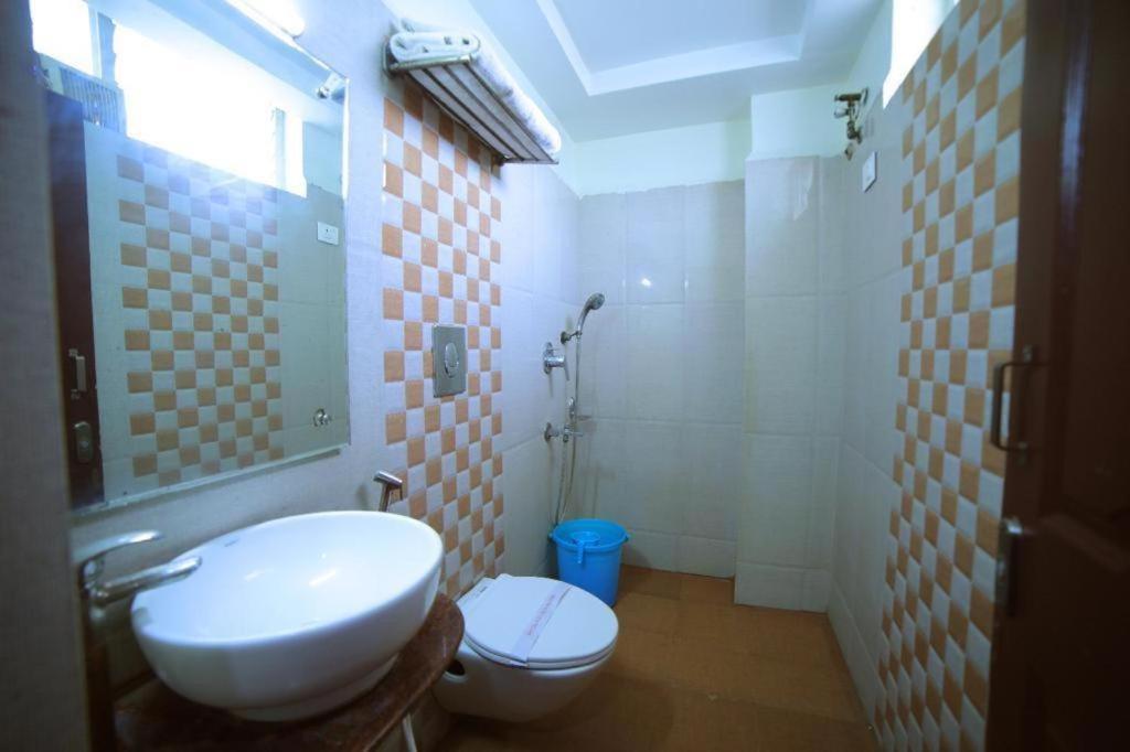 Hotel Way Inn Grand Tirupati Exteriér fotografie