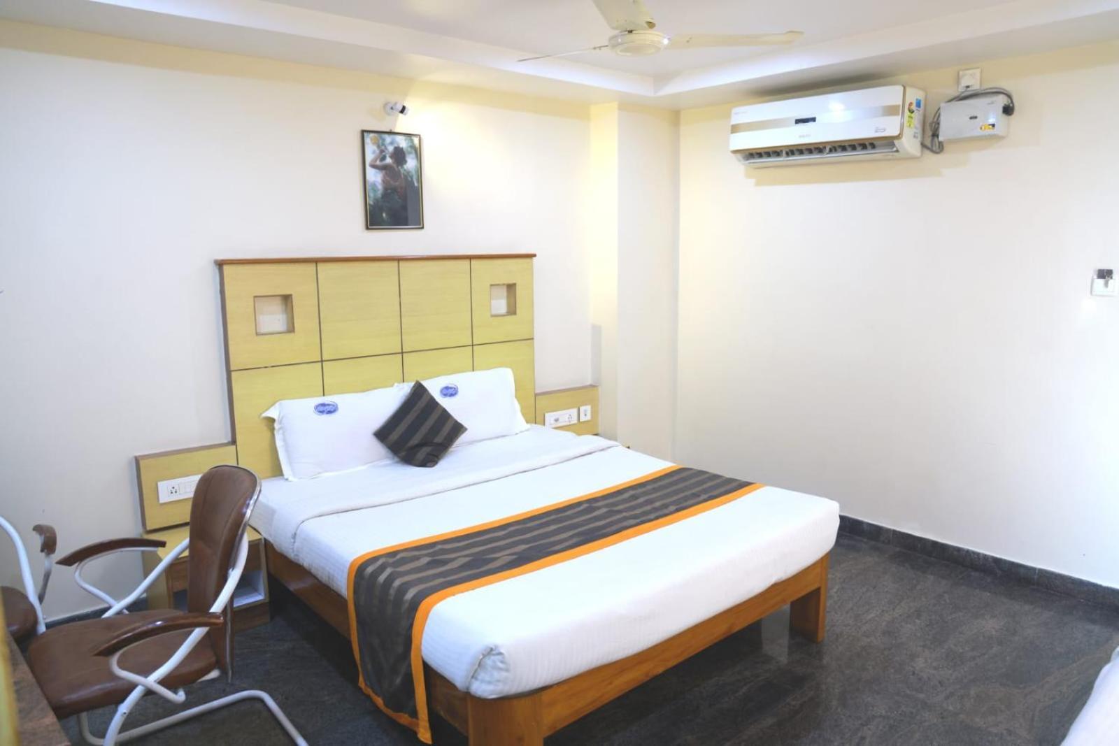 Hotel Way Inn Grand Tirupati Exteriér fotografie