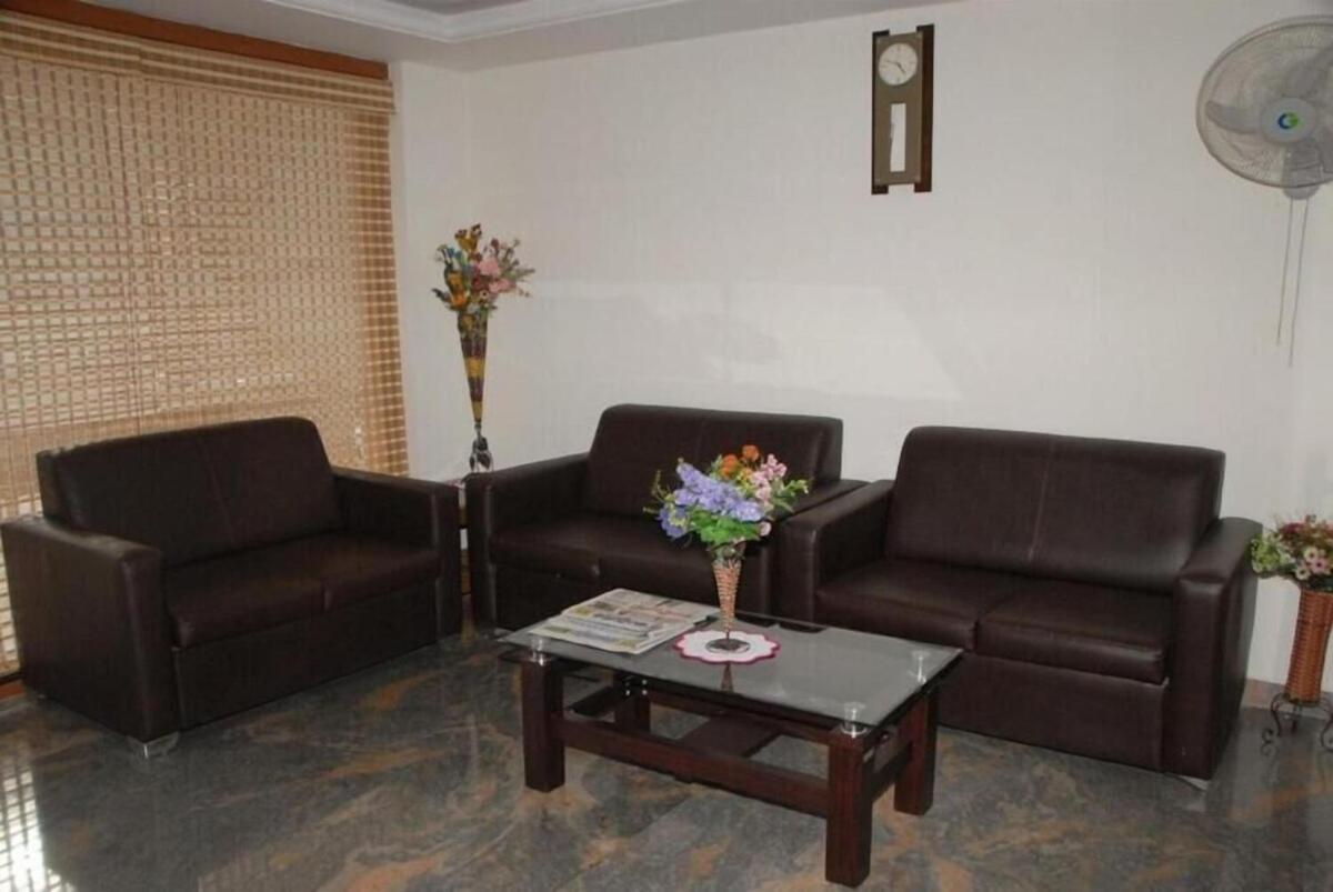 Hotel Way Inn Grand Tirupati Exteriér fotografie