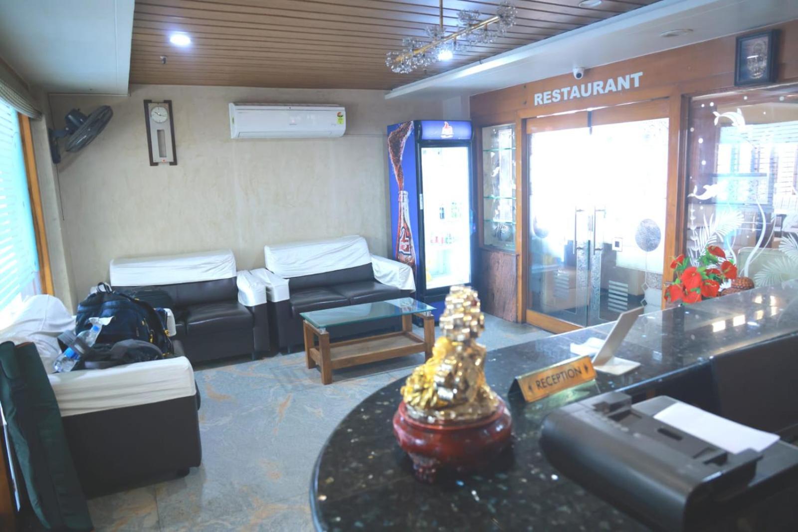 Hotel Way Inn Grand Tirupati Exteriér fotografie